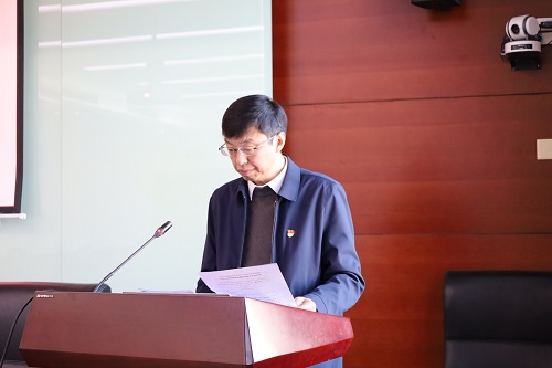 刘建欣书记作报告.JPG 刘建欣书记作报告.JPG